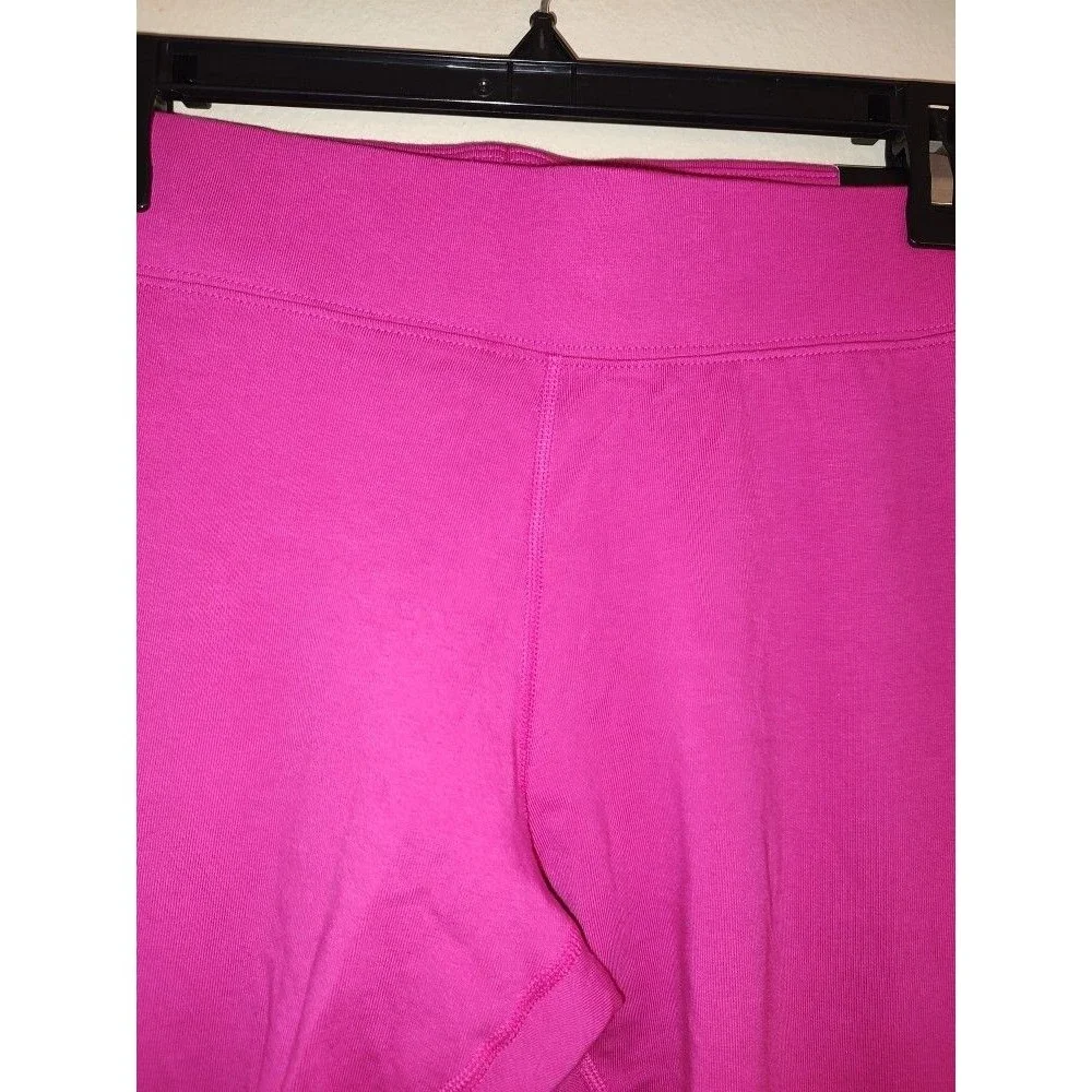 New with tag Women's Nike Cotton Polyester Hot Pink Leggings with Logo Size L